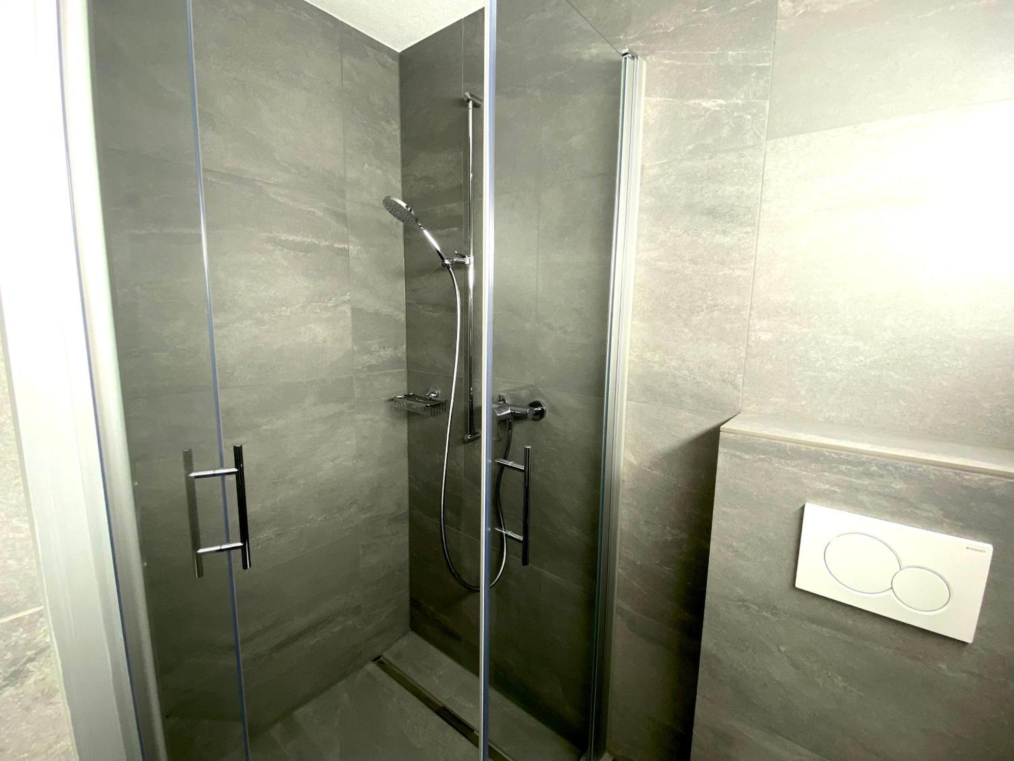 Beautiful Flat With Nice Lake And Mountain Views Weggis Eksteriør billede